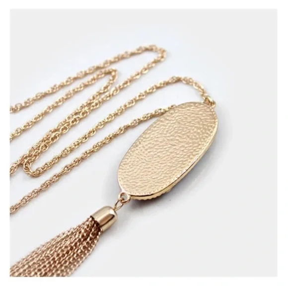 New! Howlite Tassel Necklace - Picture 3 of 4